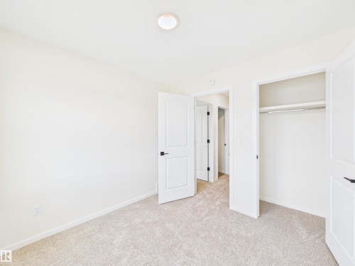 1096 Mcleod Avenue, Spruce Grove, AB - Indoor Photo Showing Other Room