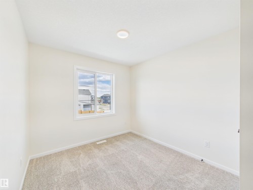 1096 Mcleod Avenue, Spruce Grove, AB - Indoor Photo Showing Other Room