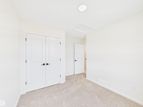 1096 Mcleod Avenue, Spruce Grove, AB - Indoor Photo Showing Other Room