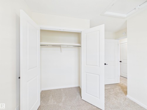 1096 Mcleod Avenue, Spruce Grove, AB - Indoor Photo Showing Other Room