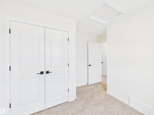 1096 Mcleod Avenue, Spruce Grove, AB - Indoor Photo Showing Other Room