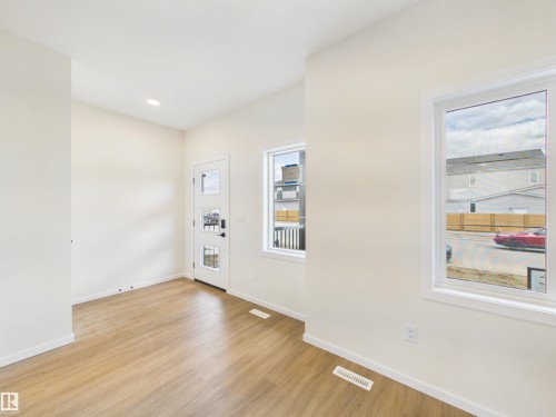 1096 Mcleod Avenue, Spruce Grove, AB - Indoor Photo Showing Other Room
