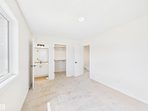 1096 Mcleod Avenue, Spruce Grove, AB - Indoor Photo Showing Other Room