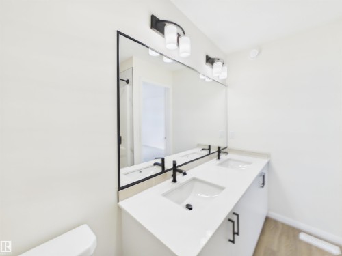 1096 Mcleod Avenue, Spruce Grove, AB - Indoor Photo Showing Bathroom
