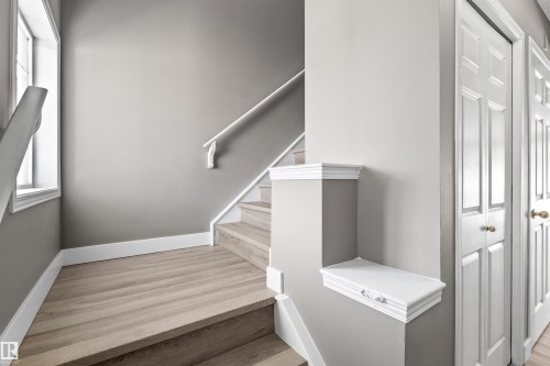 6837 159A Avenue Nw, Edmonton, AB - Indoor Photo Showing Other Room