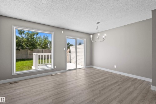 6837 159A Avenue Nw, Edmonton, AB - Indoor Photo Showing Other Room