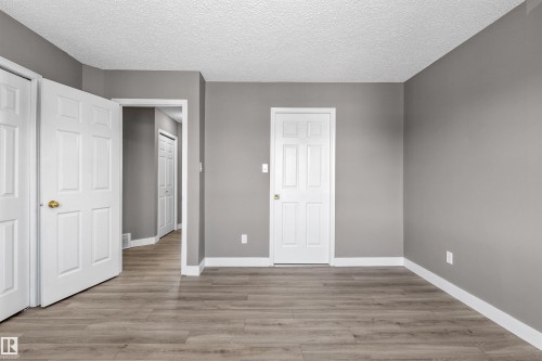 6837 159A Avenue Nw, Edmonton, AB - Indoor Photo Showing Other Room