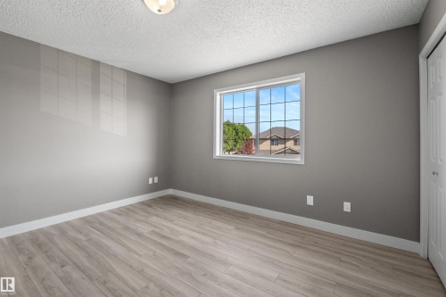 6837 159A Avenue Nw, Edmonton, AB - Indoor Photo Showing Other Room