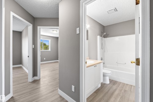 6837 159A Avenue Nw, Edmonton, AB - Indoor Photo Showing Other Room