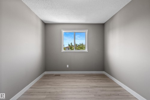 6837 159A Avenue Nw, Edmonton, AB - Indoor Photo Showing Other Room