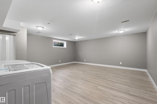 6837 159A Avenue Nw, Edmonton, AB - Indoor