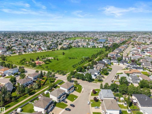 Expansive residential neighborhood featuring a large green park area - 6837 159A Avenue Nw, Edmonton, AB - Outdoor With View