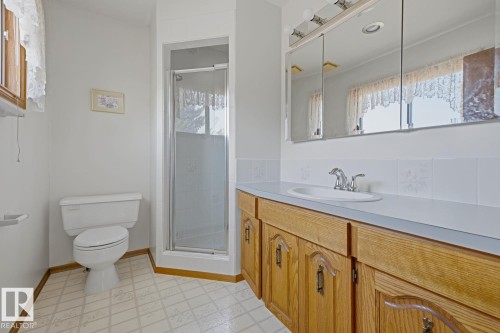 118 Aspen Avenue, Wetaskiwin, AB - Indoor Photo Showing Bathroom