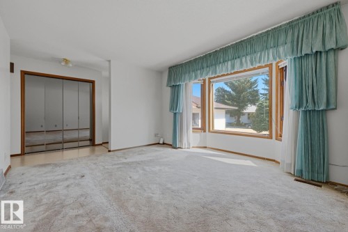 118 Aspen Avenue, Wetaskiwin, AB - Indoor Photo Showing Other Room