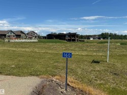 160 Lakeshore Close  Rural Camrose County, AB T0B 0H3