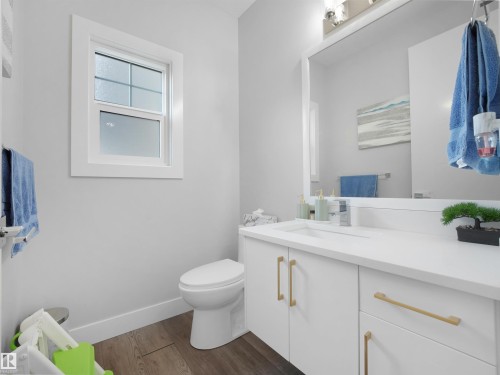 #31 230 Edgemont Rd Nw Nw, Edmonton, AB - Indoor Photo Showing Bathroom