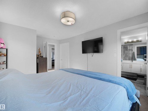 #31 230 Edgemont Rd Nw Nw, Edmonton, AB - Indoor Photo Showing Bedroom