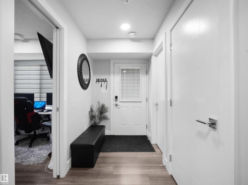 #31 230 Edgemont Rd Nw Nw, Edmonton, AB - Indoor Photo Showing Other Room
