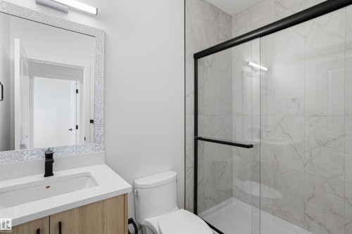 1508 209 Street Nw, Edmonton, AB - Indoor Photo Showing Bathroom
