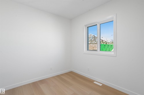1508 209 Street Nw, Edmonton, AB - Indoor Photo Showing Other Room