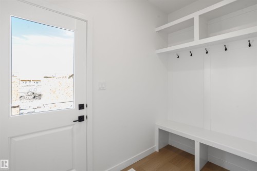 1508 209 Street Nw, Edmonton, AB - Indoor Photo Showing Other Room