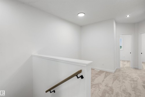 1508 209 Street Nw, Edmonton, AB - Indoor Photo Showing Other Room