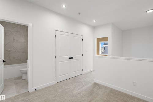 1508 209 Street Nw, Edmonton, AB - Indoor