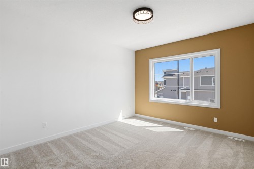 1508 209 Street Nw, Edmonton, AB - Indoor Photo Showing Other Room