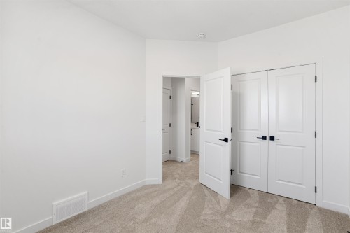 1508 209 Street Nw, Edmonton, AB - Indoor Photo Showing Other Room