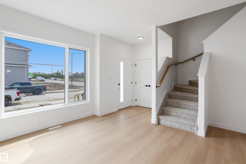 1508 209 Street Nw, Edmonton, AB - Indoor Photo Showing Other Room