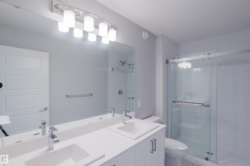 3883 Chrustawka Place Sw, Edmonton, AB - Indoor Photo Showing Bathroom