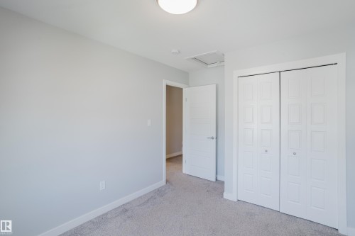 3883 Chrustawka Place Sw, Edmonton, AB - Indoor