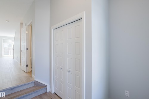 3883 Chrustawka Place Sw, Edmonton, AB - Indoor Photo Showing Other Room