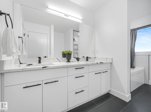 23412 Twp Rd 505, Rural Leduc County, AB - Indoor Photo Showing Bathroom