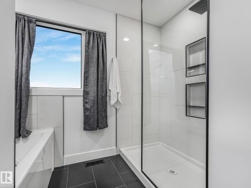 23412 Twp Rd 505, Rural Leduc County, AB - Indoor Photo Showing Bathroom