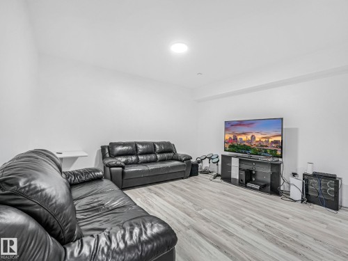 23412 Twp Rd 505, Rural Leduc County, AB - Indoor