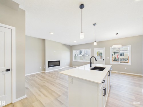 119 HILTON Cove   Spruce Grove, AB T7X 1Y4