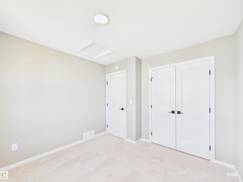 119 Hilton Cove, Spruce Grove, AB - Indoor Photo Showing Other Room