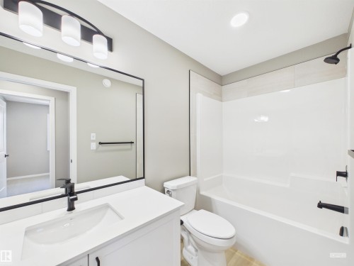 119 Hilton Cove, Spruce Grove, AB - Indoor Photo Showing Bathroom