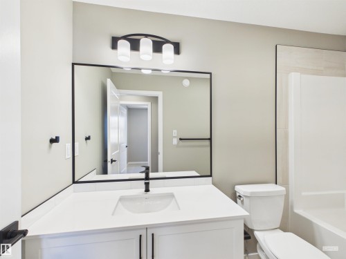 119 Hilton Cove, Spruce Grove, AB - Indoor Photo Showing Bathroom
