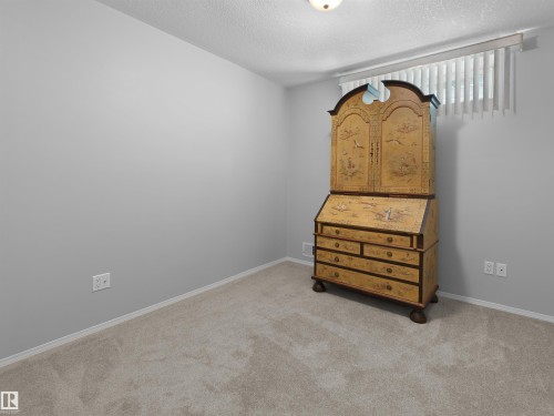 #124 215 Blackburn Dr E Sw, Edmonton, AB - Indoor