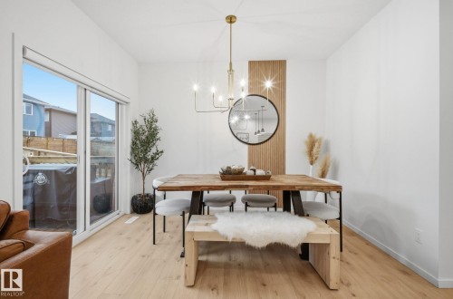 48 Riverhill Crescent, St. Albert, AB - Indoor Photo Showing Dining Room