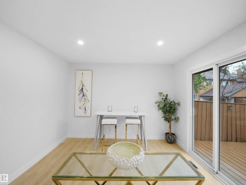 6096 Mill Woods Road Nw, Edmonton, AB - Indoor Photo Showing Other Room