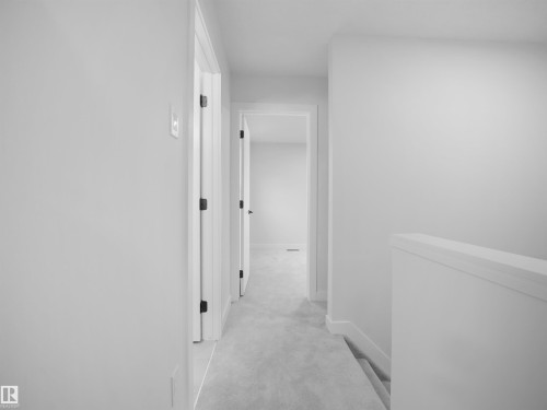 6096 Mill Woods Road Nw, Edmonton, AB - Indoor Photo Showing Other Room