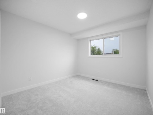 6096 Mill Woods Road Nw, Edmonton, AB - Indoor Photo Showing Other Room