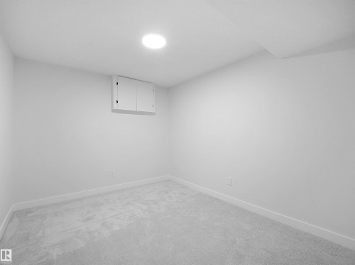 6096 Mill Woods Road Nw, Edmonton, AB - Indoor Photo Showing Other Room