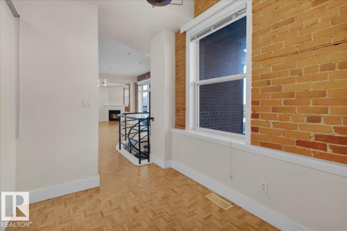 #406 10728 82 Av Nw, Edmonton, AB - Indoor Photo Showing Other Room