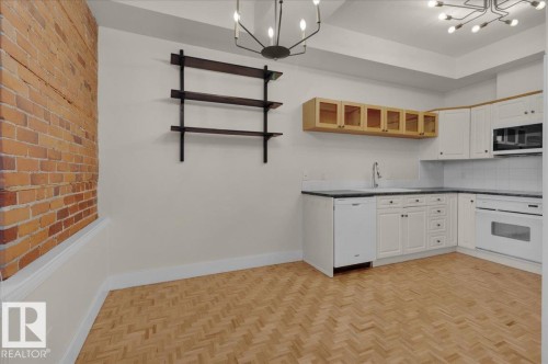 #406 10728 82 Av Nw, Edmonton, AB - Indoor Photo Showing Kitchen