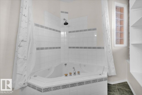 #406 10728 82 Av Nw, Edmonton, AB - Indoor Photo Showing Bathroom