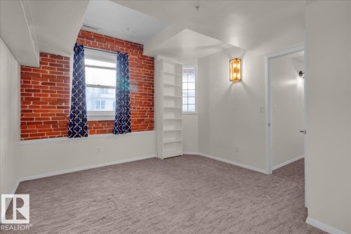 #406 10728 82 Av Nw, Edmonton, AB - Indoor Photo Showing Other Room